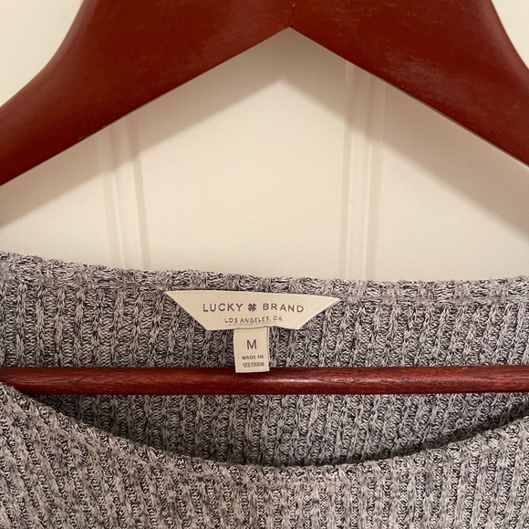 Lucky Brand Ribbed Long Sleeve Blouse  Bell Cuff Women’s Size Medium Gray SOFT - Picture 2 of 10